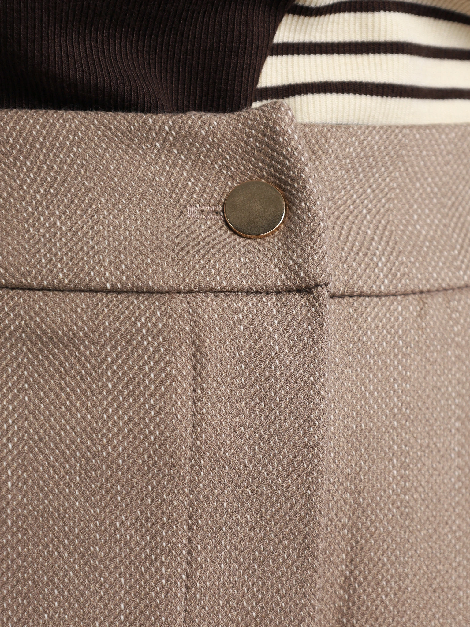 Брюки прямого кроя с эластичным поясом